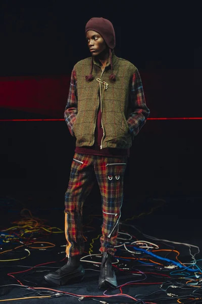 Look 32